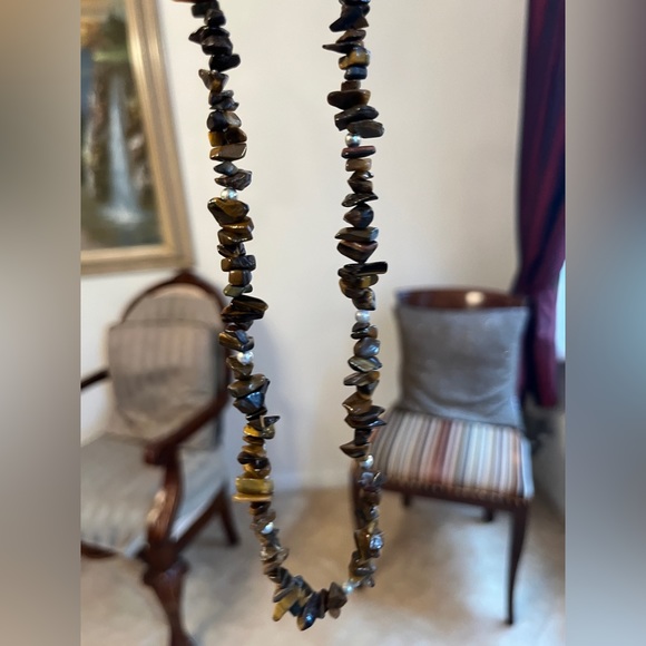 Brown neckless with stones - Picture 3 of 4